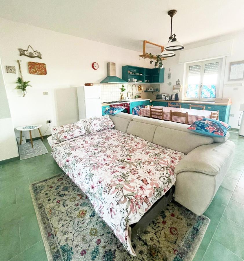 Вилла Casa Di Nelia Baratili San Pietro Экстерьер фото
